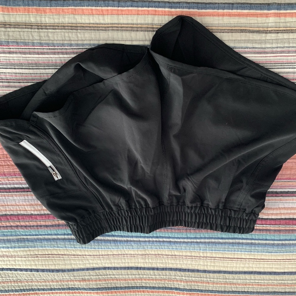 Zyia black shorts
